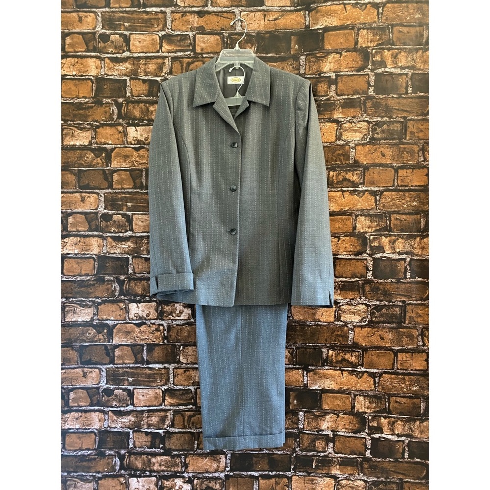 Talbots Grey with Pale Pink Stripes Pantsuit, size 14.
